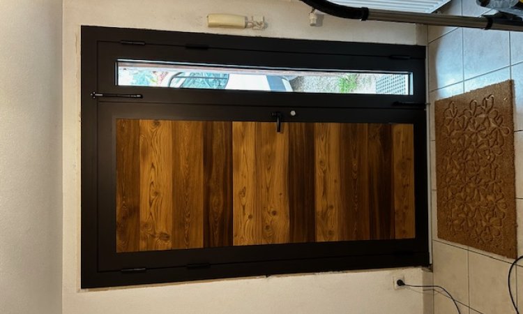 porte intérieur fini